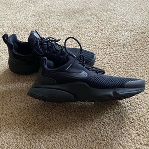 Nike Womens Presto Fly 910569-001 Black Running Shoes Sneakers Size 7